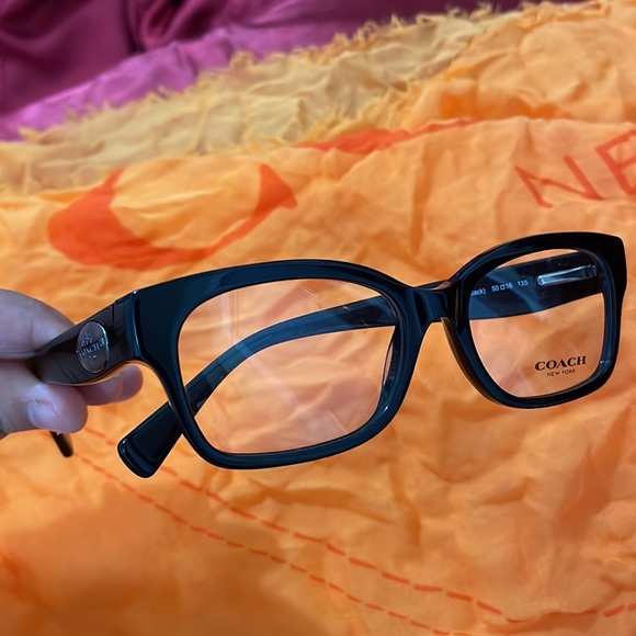 Coach Eyeglasses - Picture 4 of 8